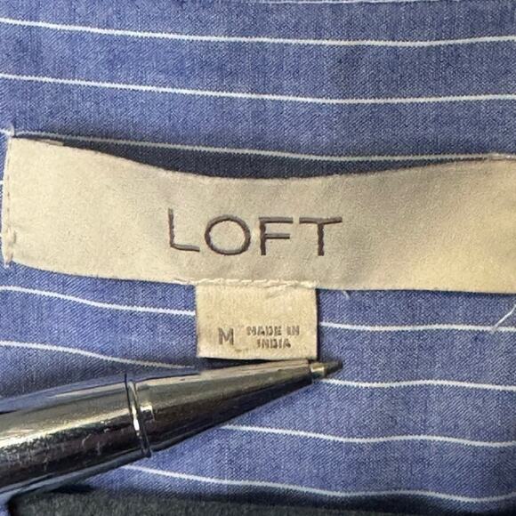 Loft M Button Blue Shirt Floral Embroidered Stripe Chambray Flaired Long Sleeve - Picture 3 of 7